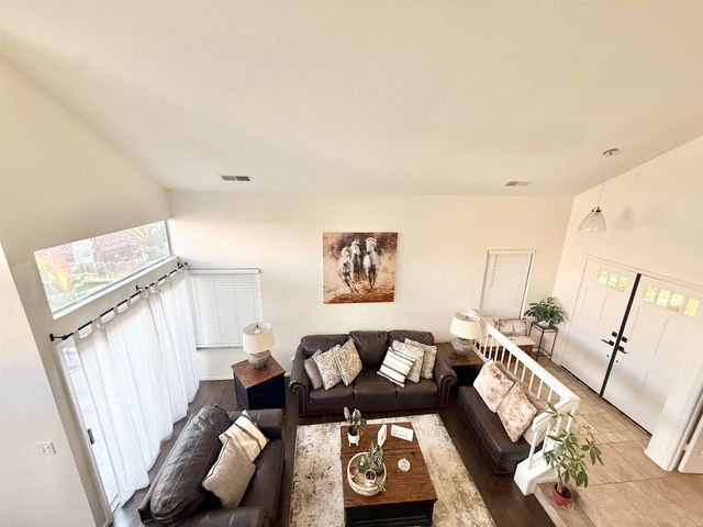 3601 Balfour Ln, Modesto, CA 95357