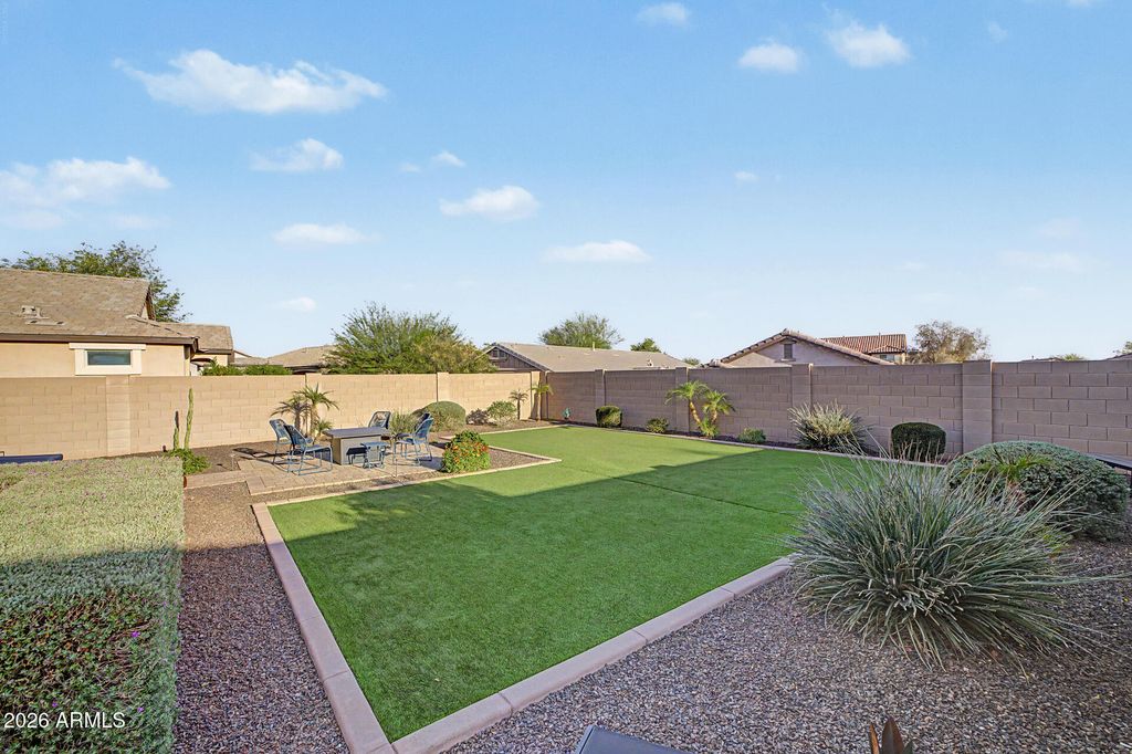 Image 55 of property listing at 12019 W LONE TREE Trail, Peoria, AZ 85383
