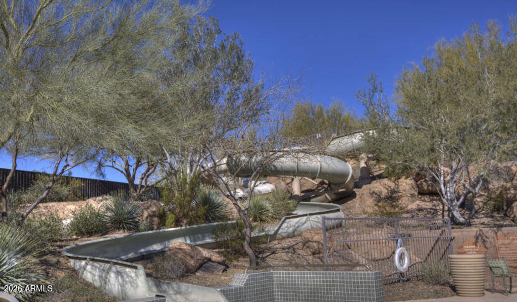 Image 78 of property listing at 12019 W LONE TREE Trail, Peoria, AZ 85383