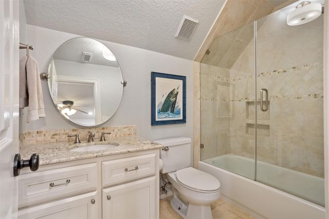 308 Green Oaks Drive, League City, TX 77573