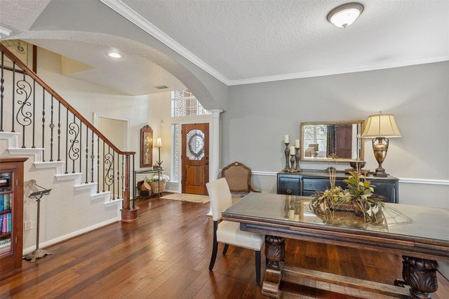 308 Green Oaks Drive, League City, TX 77573