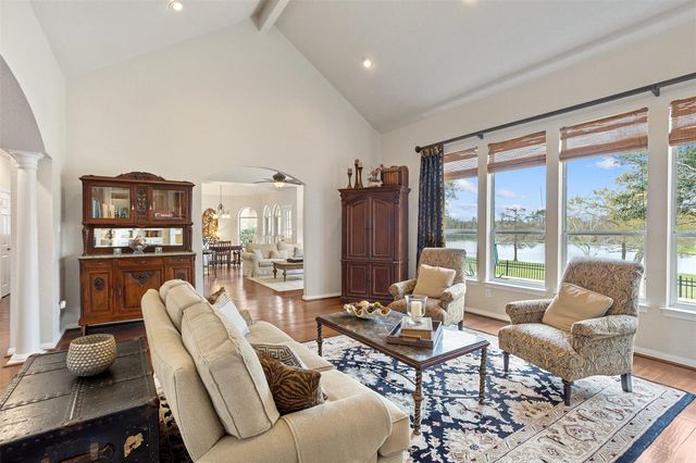 308 Green Oaks Drive, League City, TX 77573