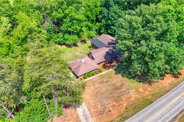 341 Piedmont Golf Course Road, Piedmont, SC 29673