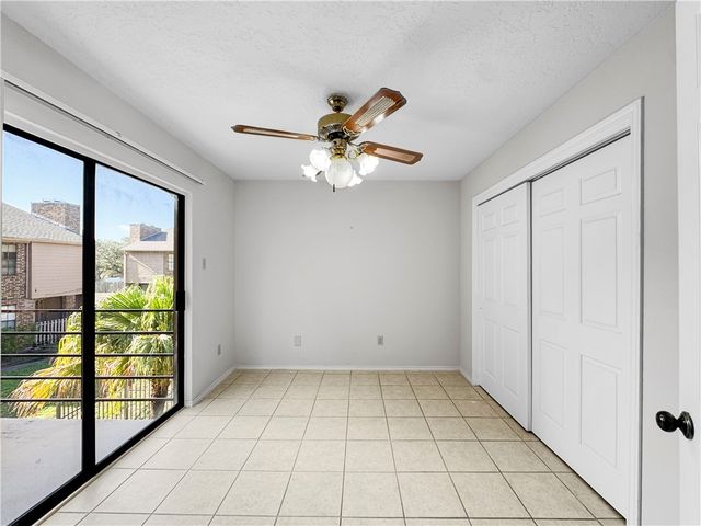 7122 Premont Dr C202, Corpus Christi, TX 78414