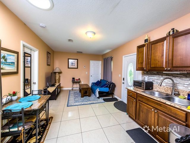 2453 RIDGE AVENUE, Sarasota, FL 34235