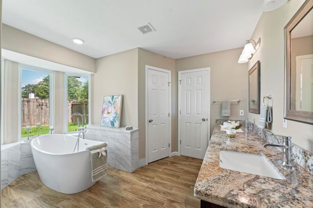 210 Big Hollow Lane, Houston, TX 77042
