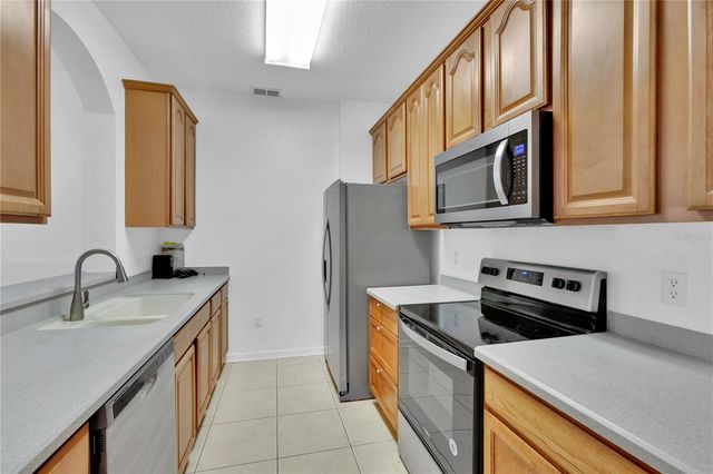 8300 PORTOFINO DRIVE 101, Davenport, FL 33896