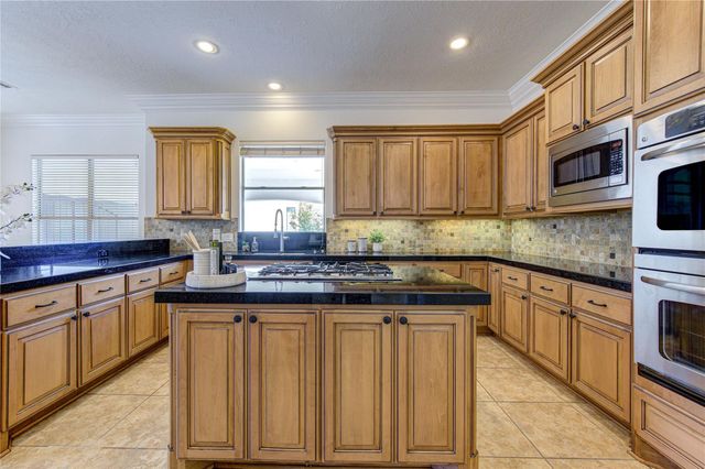14014 Hampton Cove Drive, Houston, TX 77077