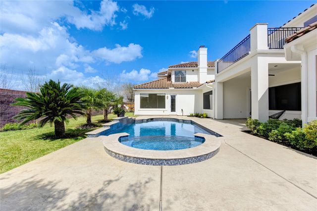 14014 Hampton Cove Drive, Houston, TX 77077