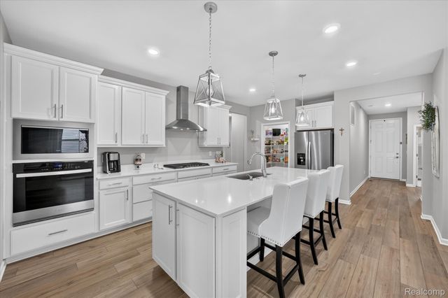 1708 Sunflower Lane, Milford Charter Township, MI 48381