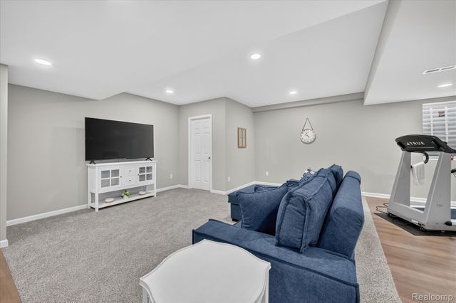 1708 Sunflower Lane, Milford Charter Township, MI 48381