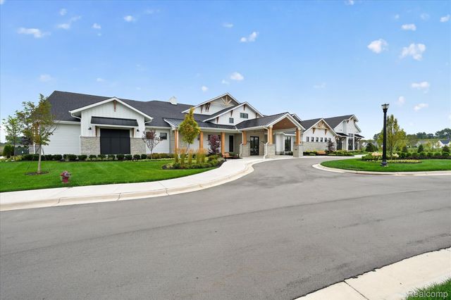 1708 Sunflower Lane, Milford Charter Township, MI 48381