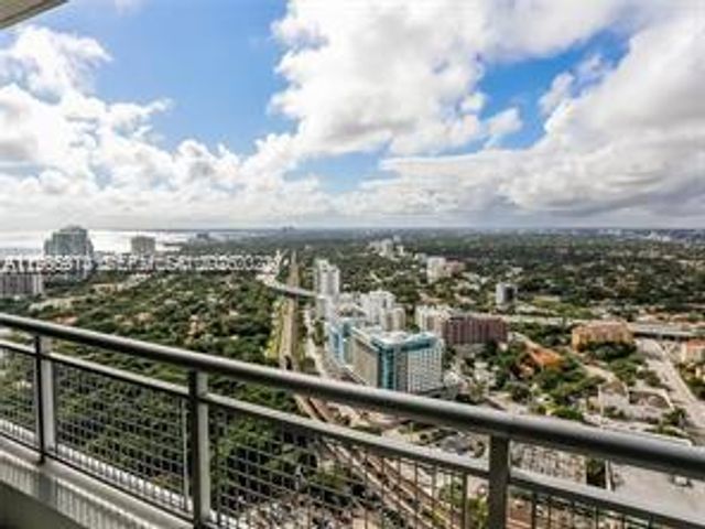60 SW 13th St 3404, Miami, FL 33130