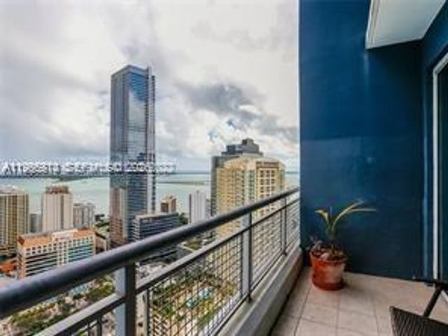 60 SW 13th St 3404, Miami, FL 33130