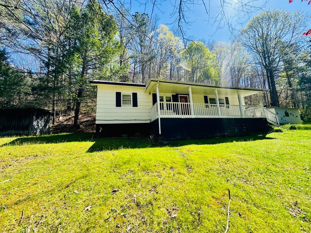 89 Belles Fork Road, Manchester, KY 40962