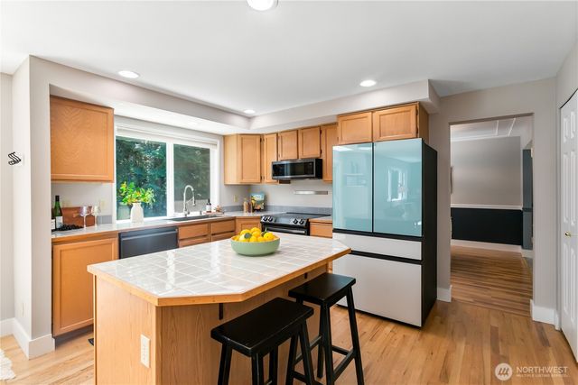 4131 NW Hosman Circle, Silverdale, WA 98383
