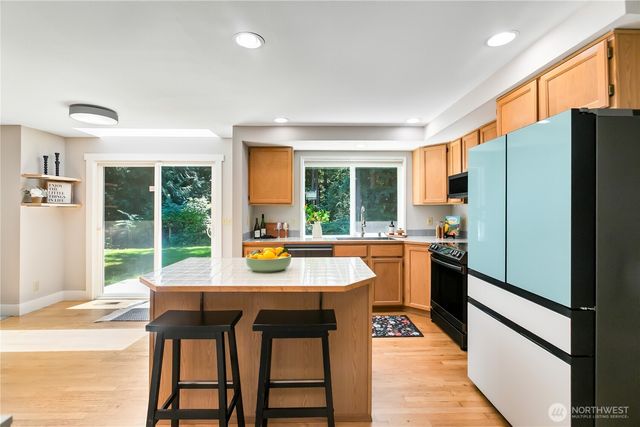4131 NW Hosman Circle, Silverdale, WA 98383