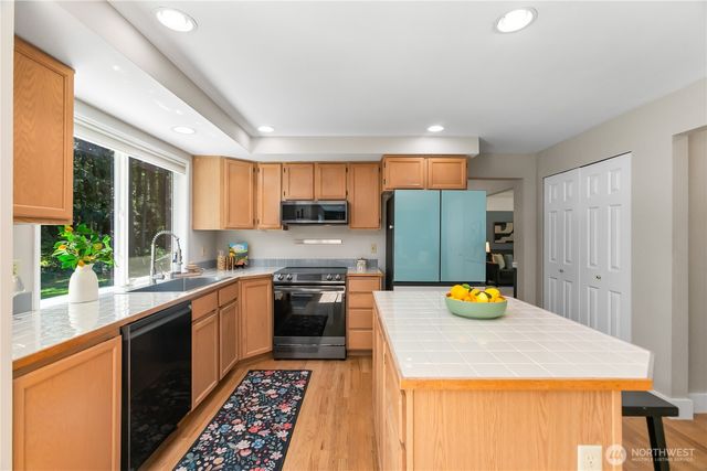 4131 NW Hosman Circle, Silverdale, WA 98383