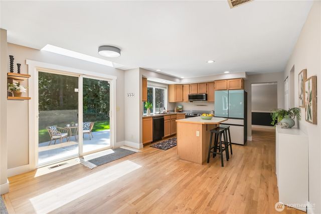 4131 NW Hosman Circle, Silverdale, WA 98383