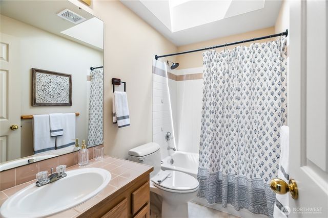 4131 NW Hosman Circle, Silverdale, WA 98383
