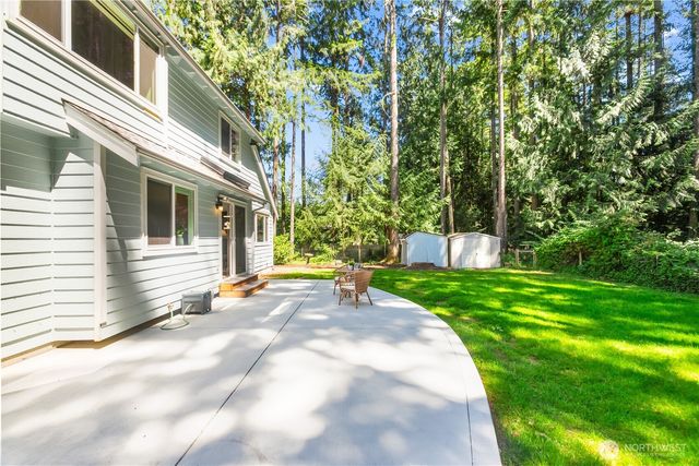 4131 NW Hosman Circle, Silverdale, WA 98383