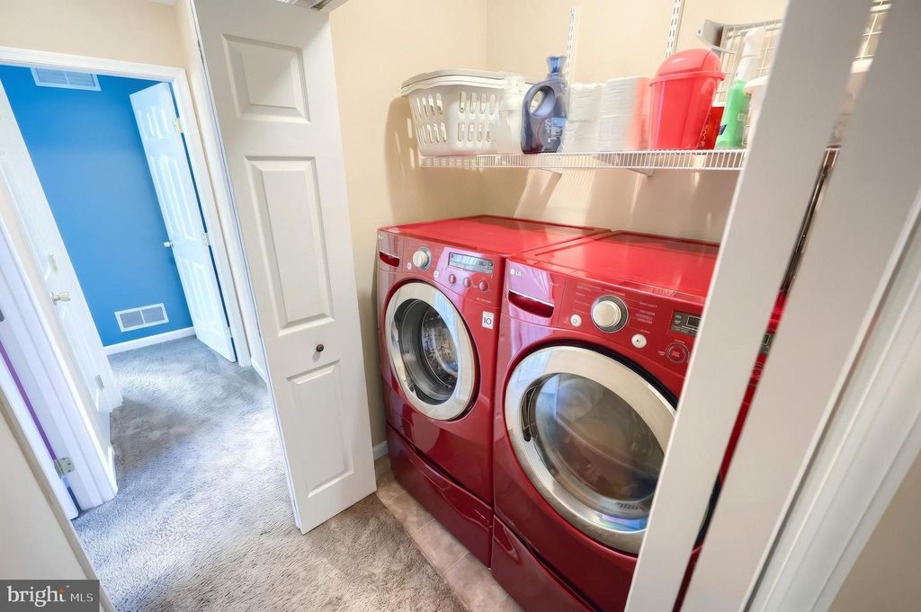 Image 19 of property listing at 18 E HIGH ST, Yoe, PA 17313