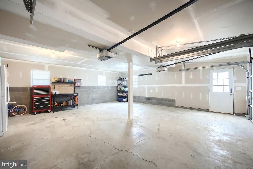 Image 29 of property listing at 18 E HIGH ST, Yoe, PA 17313