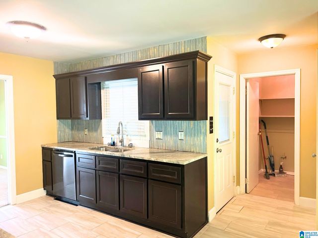 200 SHAMROCK ROAD, Anniston, AL 36207