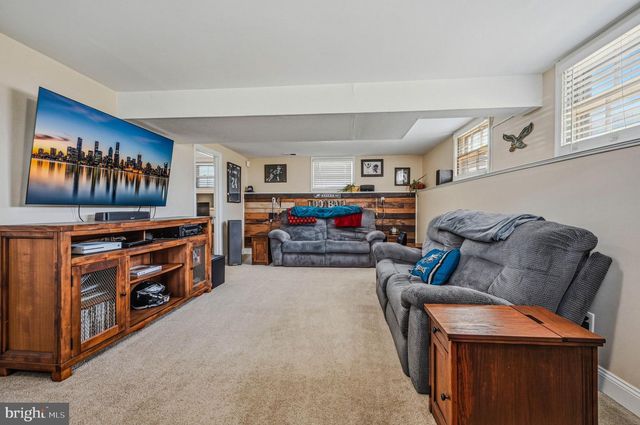 884 BROADFIELD DR, Newark, DE 19713