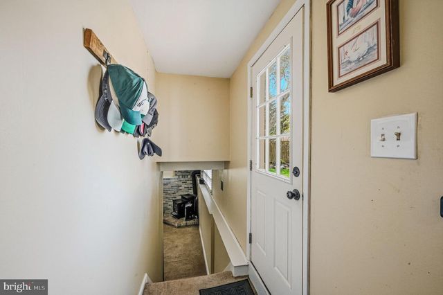 884 BROADFIELD DR, Newark, DE 19713