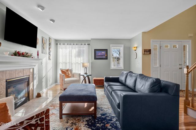 23 Cedarcrest Drive, East Greenbush, NY 12144