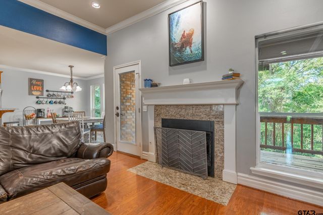 3979 Chapel Woods, Tyler, TX 75707