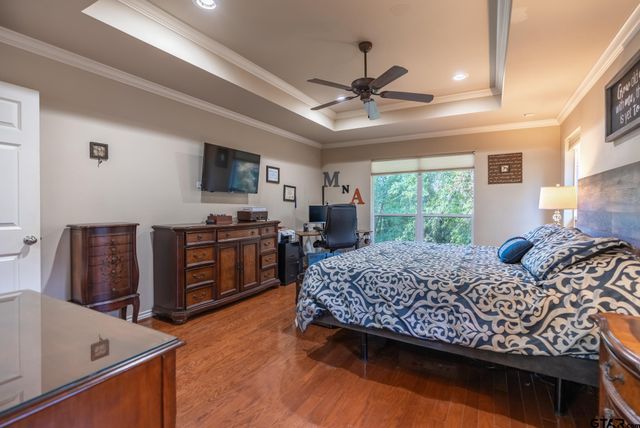 3979 Chapel Woods, Tyler, TX 75707