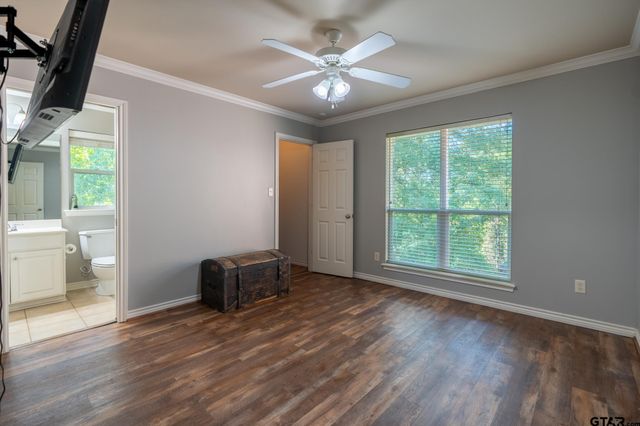 3979 Chapel Woods, Tyler, TX 75707