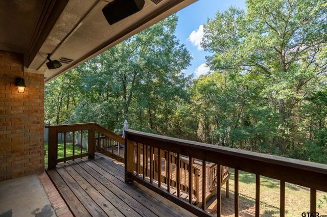 3979 Chapel Woods, Tyler, TX 75707