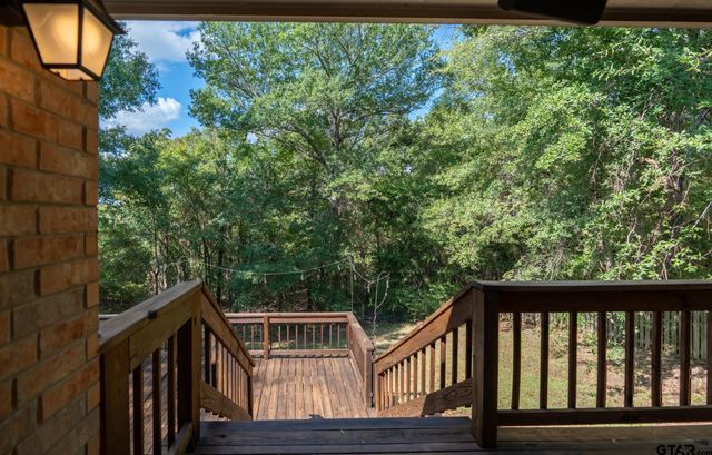 3979 Chapel Woods, Tyler, TX 75707