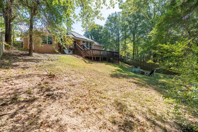 3979 Chapel Woods, Tyler, TX 75707