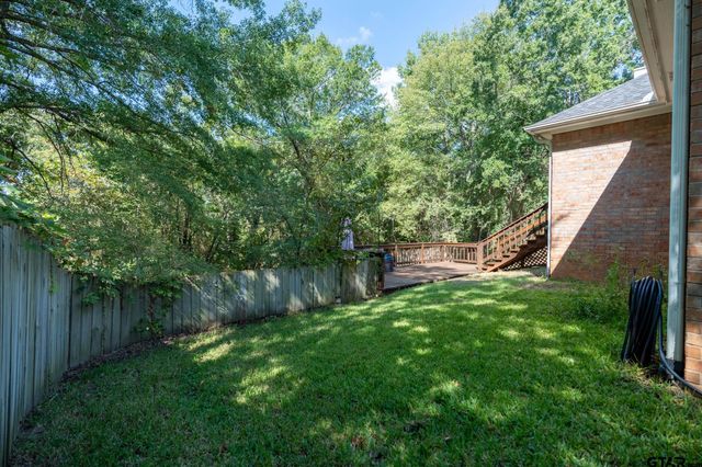 3979 Chapel Woods, Tyler, TX 75707