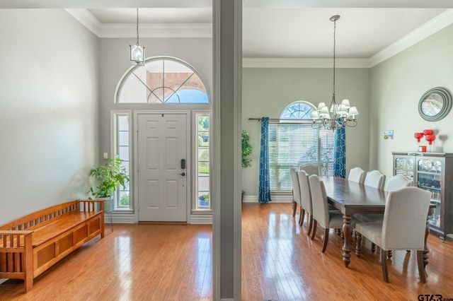 3979 Chapel Woods, Tyler, TX 75707