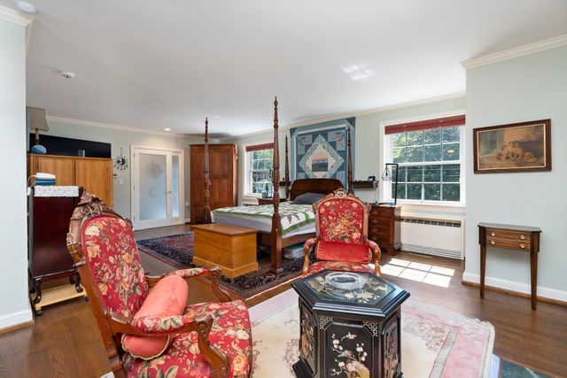 1204 WESTMORELAND DR, Staunton, VA 24401