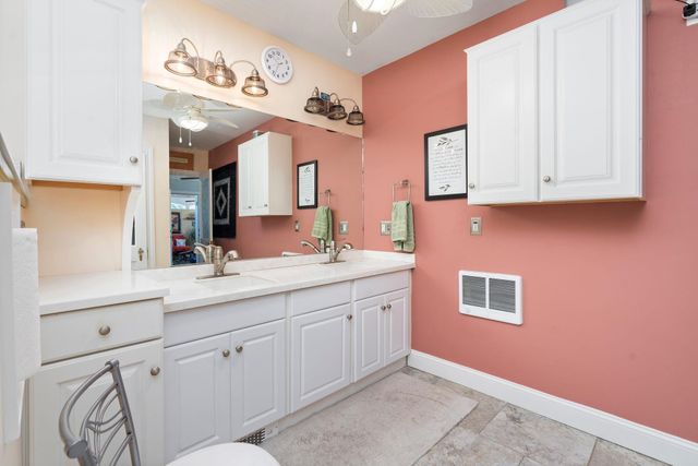 1204 WESTMORELAND DR, Staunton, VA 24401