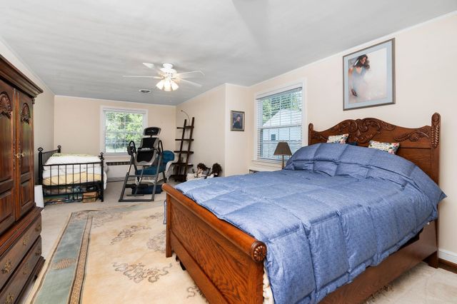 1204 WESTMORELAND DR, Staunton, VA 24401