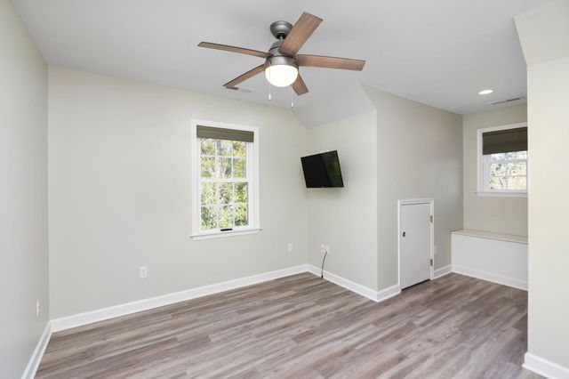 1204 WESTMORELAND DR, Staunton, VA 24401