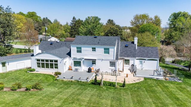 1204 WESTMORELAND DR, Staunton, VA 24401