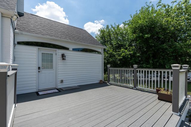 1204 WESTMORELAND DR, Staunton, VA 24401