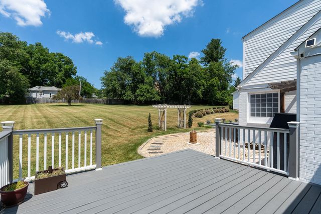 1204 WESTMORELAND DR, Staunton, VA 24401