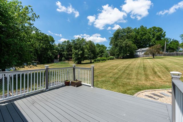 1204 WESTMORELAND DR, Staunton, VA 24401