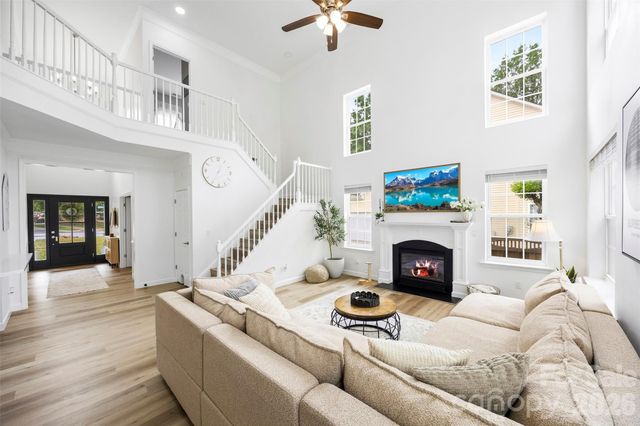 132 Elizabeth Hearth Road, Mooresville, NC 28115