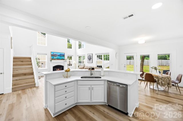 132 Elizabeth Hearth Road, Mooresville, NC 28115