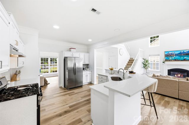 132 Elizabeth Hearth Road, Mooresville, NC 28115